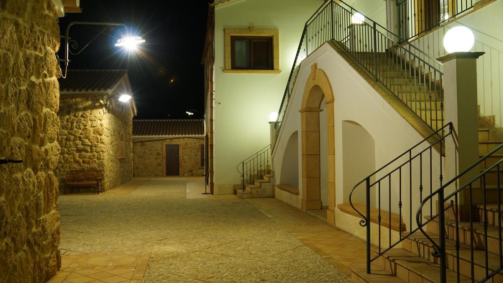 Vila Agriturismo Feudo Muxarello Aragona Exteriér fotografie