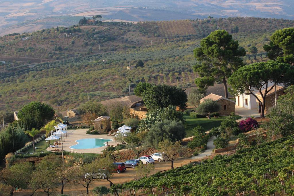 Vila Agriturismo Feudo Muxarello Aragona Exteriér fotografie