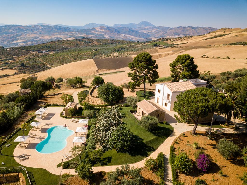 Vila Agriturismo Feudo Muxarello Aragona Exteriér fotografie